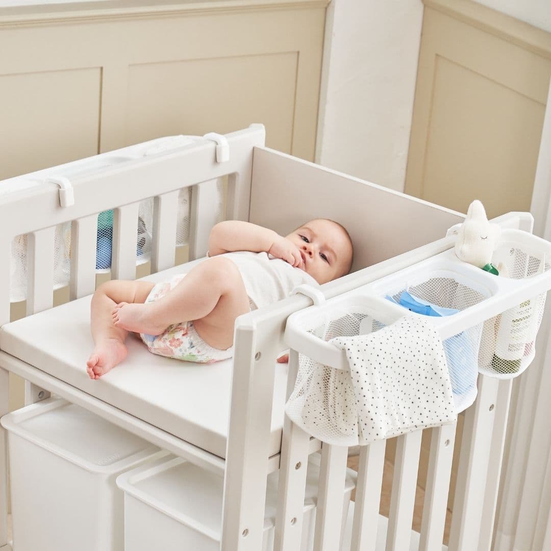 Newborn baby changing clearance table